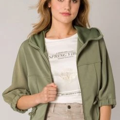 YEST 3/4 LENGTH SLEEVE HOODIE JACKET