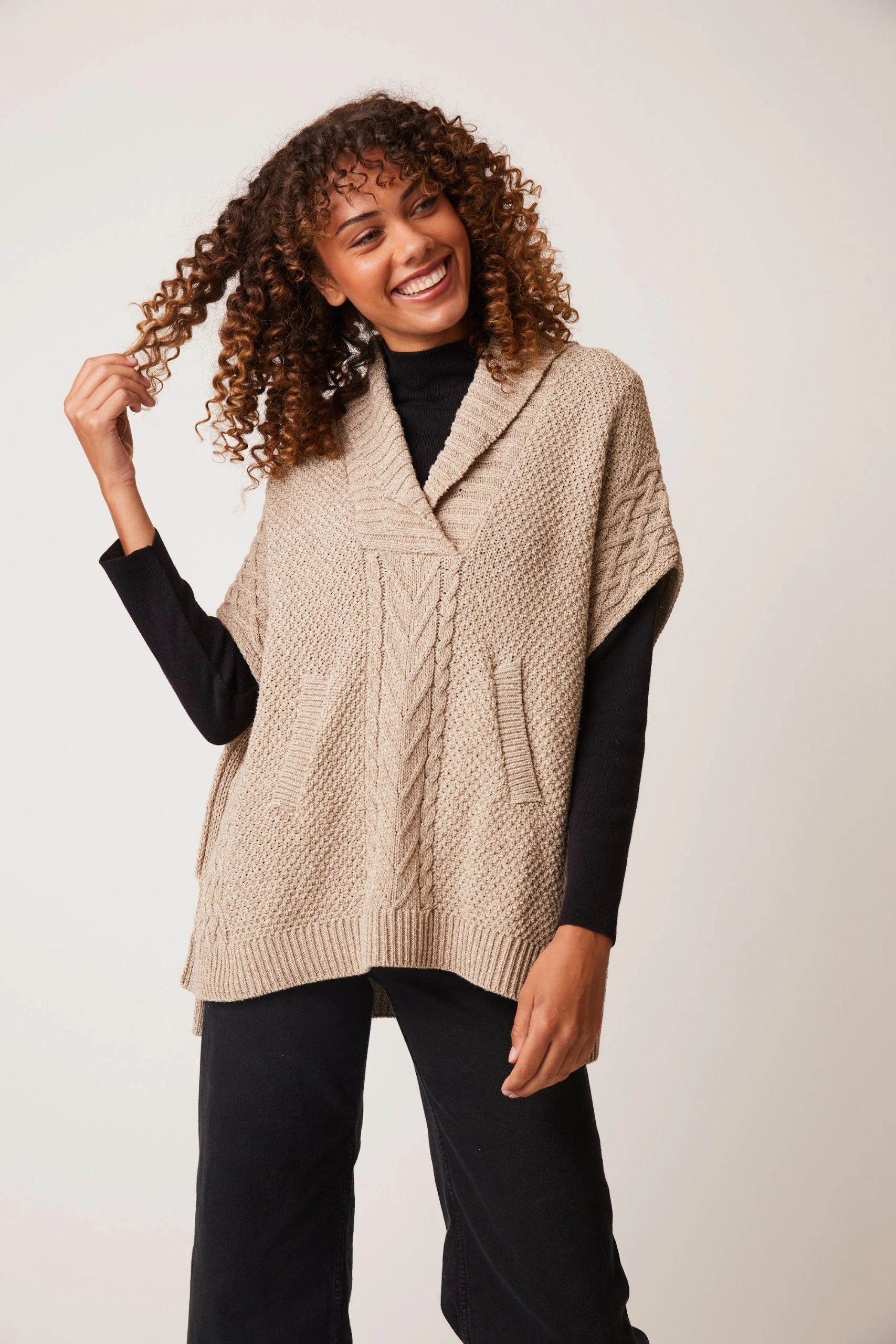 COTTON COUNTRY BASSETT SHAWL PONCHO TOP - Image 2