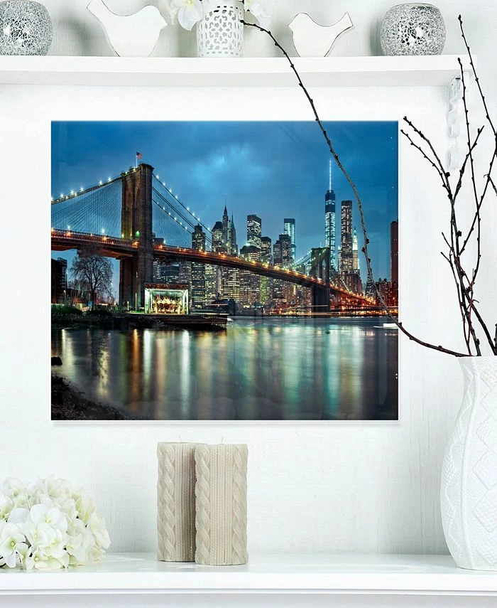 Design Art Art 'Brooklyn Bridge And Skyscrapers' Cityscape Metal Wall Art - 20 X 12