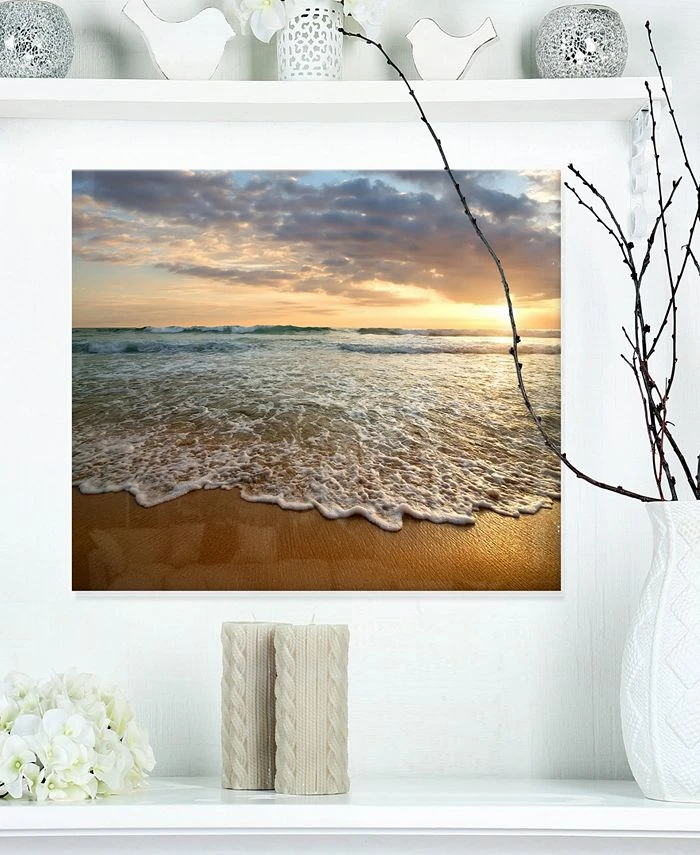 Design Art Art 'Bright Cloudy Sunset In Calm Ocean' Seashore Metal Wall Art - 20 X 12