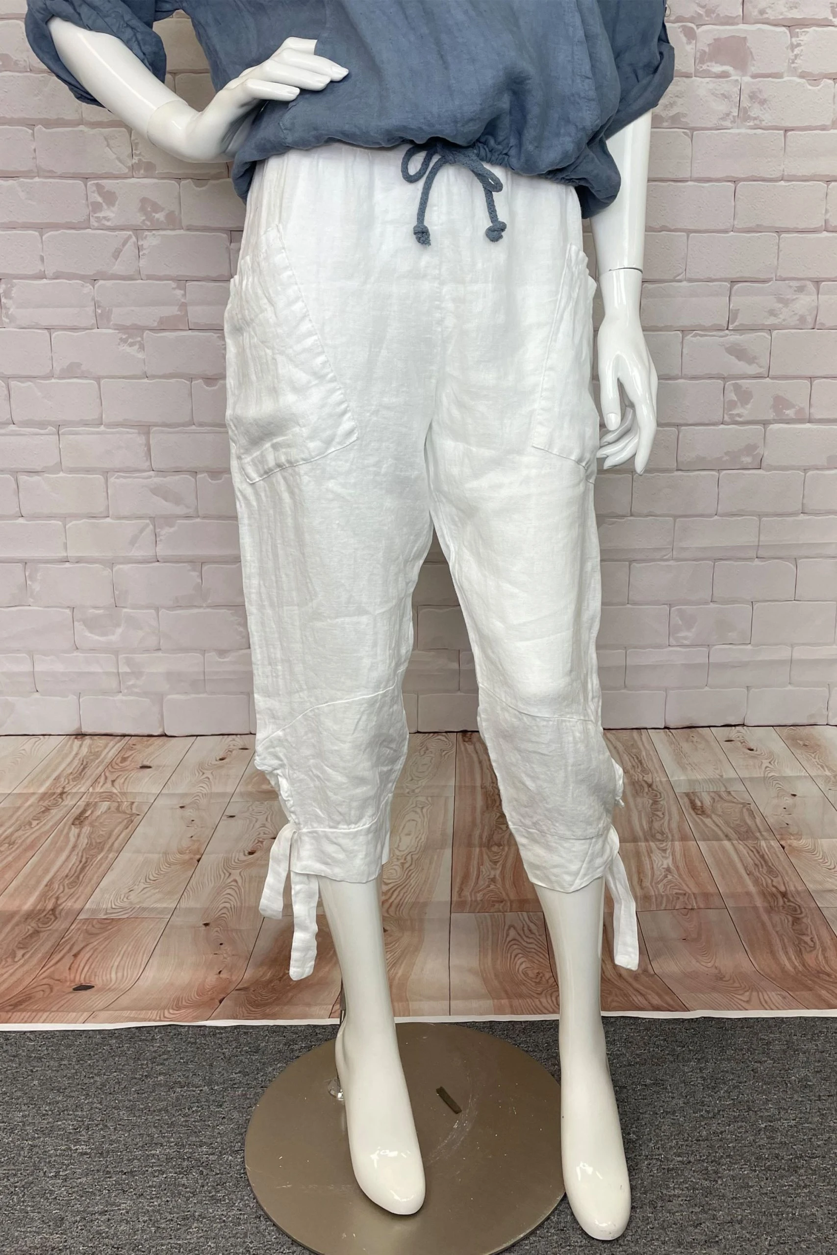 CHERISHH CAPRI WITH TIE HEM