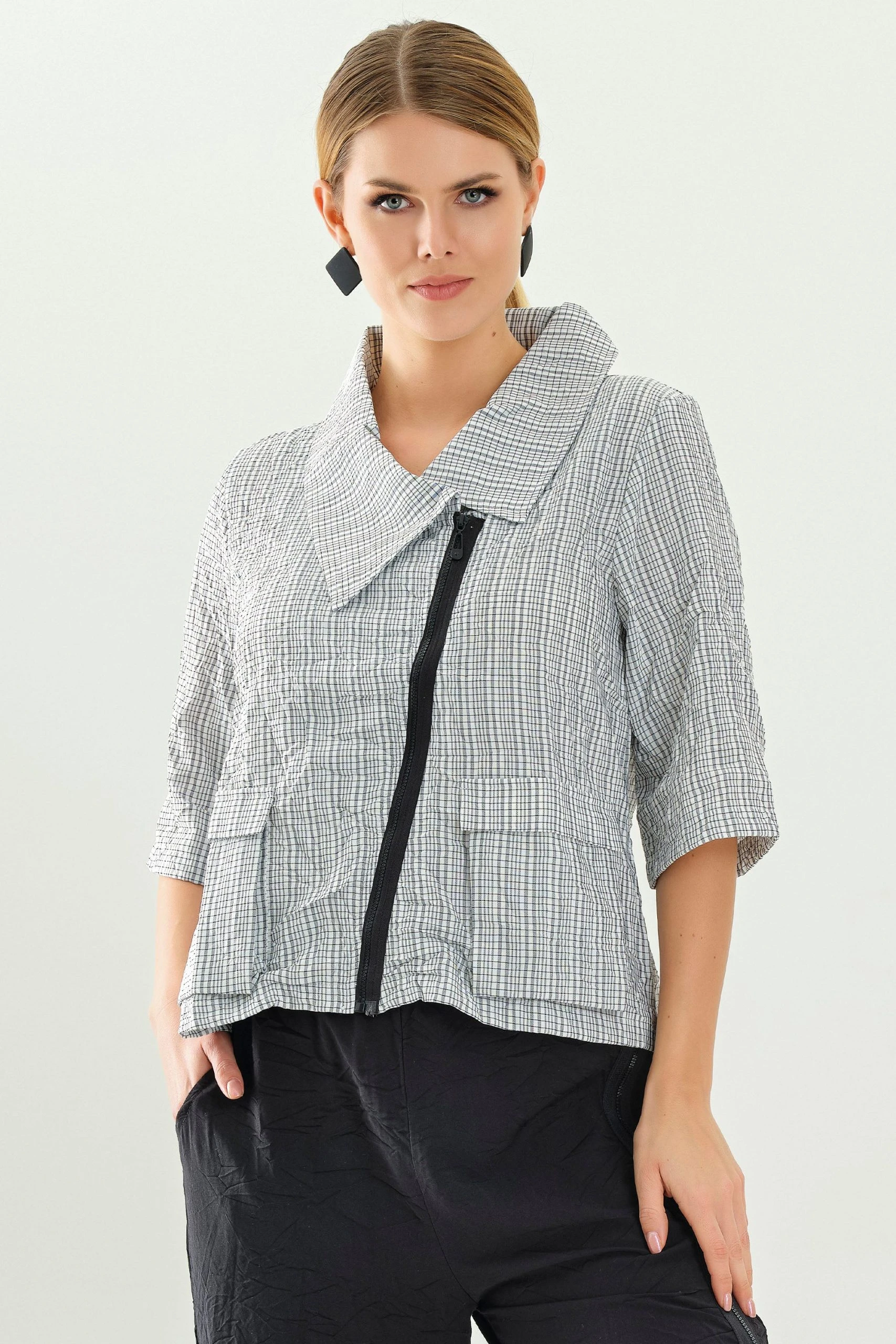 EVER SASSY IN THE DARK ZIP FRONT JACKET