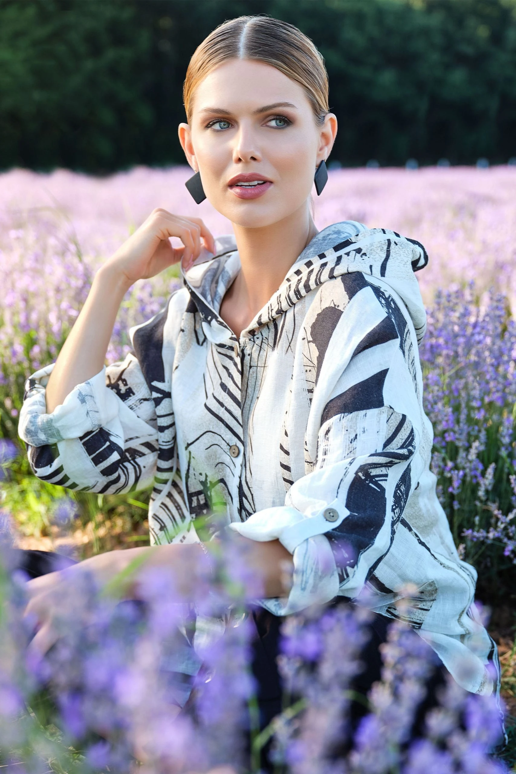 EVER SASSY SAND STORM HOODIE JACKET - Image 3